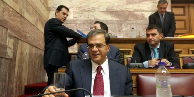 Πρώτη Χαρδούβελη στη Βουλή: Το φάγαμε το πολύ το ξύλο, έχουμε όμως κι άλλα δημοσιονομικά μέτρα