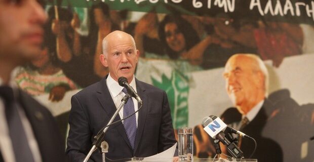 Μαίνεται ο “εμφύλιος” στο ΠΑΣΟΚ. Η επίθεση στον Παπανδρέου, ο ψυχίατρος και η απόσυρση του επίμαχου post