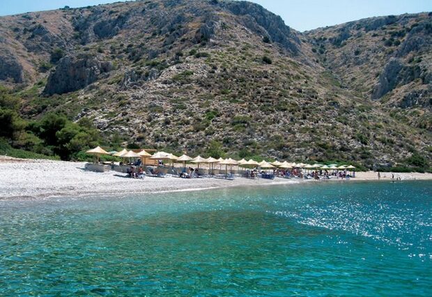 Η γαλάζια σημαία έφυγε από 38 ελληνικές ακτές