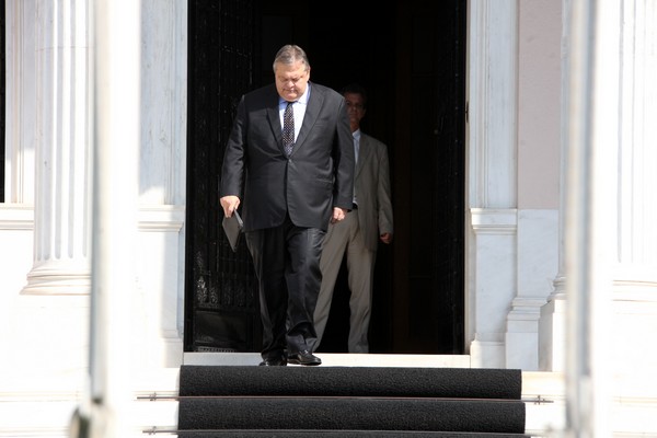 Μοίρασμα του μπόνους των 50 εδρών και αναλογικότερο σύστημα σχεδιάζει ο Βενιζέλος
