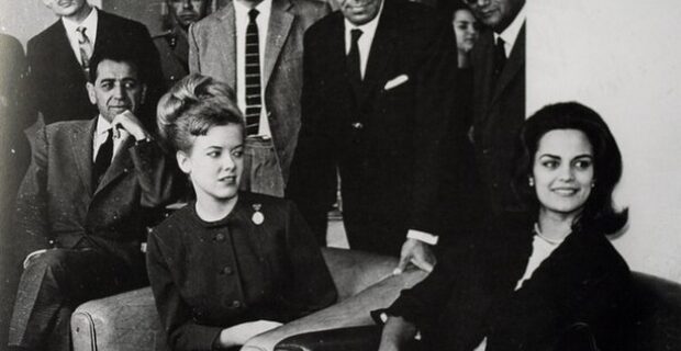 Ο καφές φραπέ και τα…ντεκολτέ! Η απίθανη ιστορία της ΔΕΘ