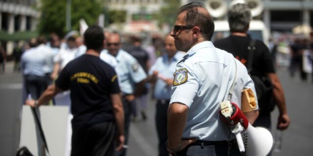 ΣτΕ: Προθεσμία δύο μηνών στην κυβέρνηση για την εφαρμογή της απόφασης για τους ενστόλους