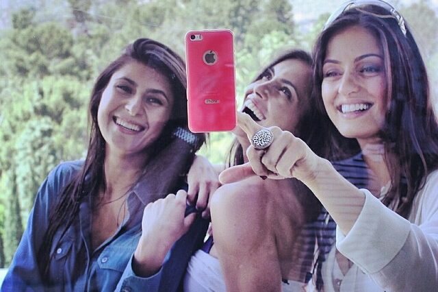Η ελληνική “θήκη-selfie” που κατακτά την αμερικανική αγορά
