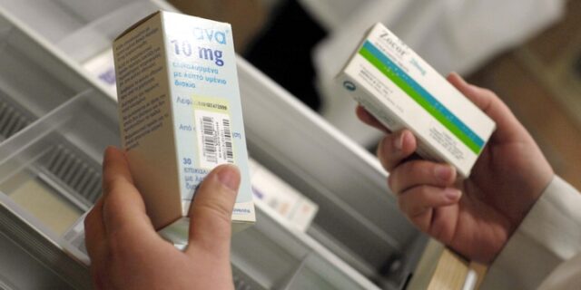 Φαρμακευτικές: Ζητούν αύξηση τιμών σε εκατοντάδες φάρμακα
