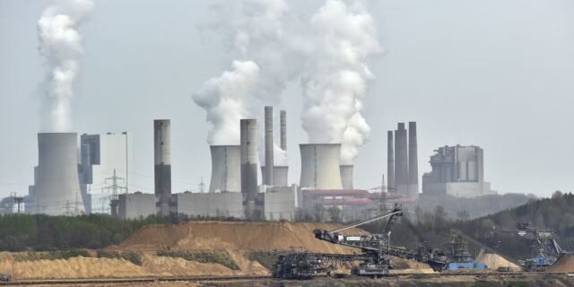 Σε νέο ιστορικό υψηλό τα αέρια του θερμοκηπίου