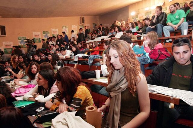 Εκδόθηκαν οι υπουργικές αποφάσεις για τις μετεγγραφές σε ΑΕΙ-ΤΕΙ. Ποια τα κριτήρια