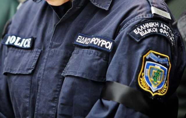 Ειδικός φρουρός επιχείρησε να αγοράσει ναρκωτικά με πλαστή ιατρική συνταγή