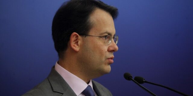 Ξέρουν κάτι παραπάνω; Παραιτήθηκαν 3 γραμματείς της κυβέρνησης, για να πολιτευθούν