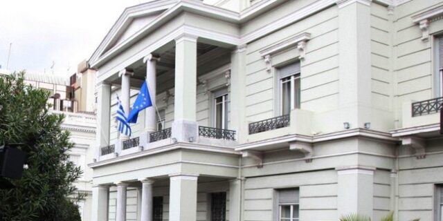 Απάντηση ΥΠΕΞ σε Μιλόσοσκι: “Ευχαριστούμε. Καλύτερα να μην το κάνεις και στη χώρα σου”