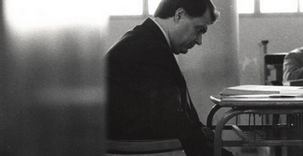 Τα σκάνδαλα ΠΑΣΟΚ: Από το καλαμπόκι στον Κοσκωτά και από το Χρηματιστήριο στον Τσοχατζόπουλο