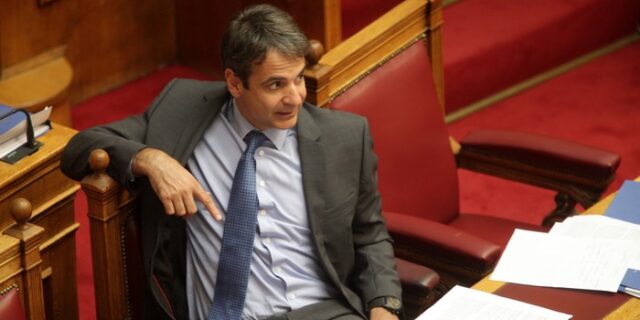 Απολύσεις στο δημόσιο: Και ο κλήρος έπεσε στους “διαθέσιμους”