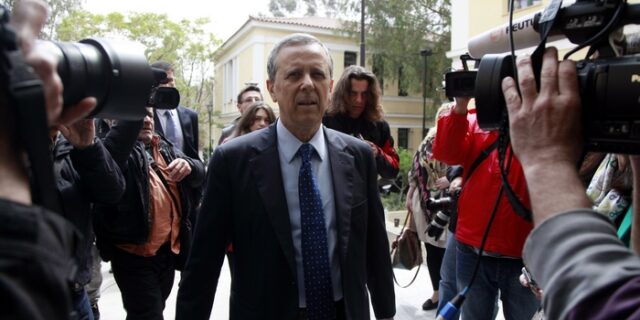 Με εντολές Μπαλτάκου ψήφιζε η Χρυσή Αυγή: Έδινε “γραμμή” στον Κασιδιάρη