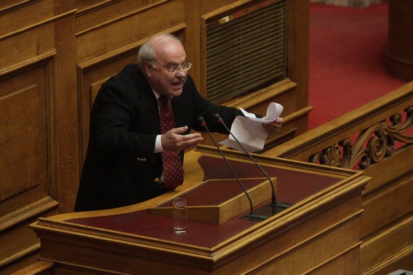 Νεράντζης για σύμφωνο συμβίωσης: Μετά θα αναγνωρίσουμε την παιδοφιλία και την κτηνοβασία;