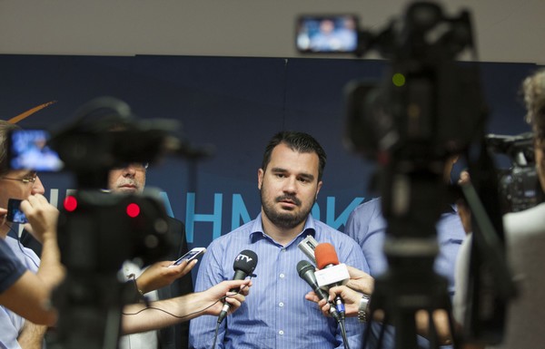 Παπαμιμίκος: Να αφήσει ο Τζιτζικώστας τις τζάμπα μαγκιές