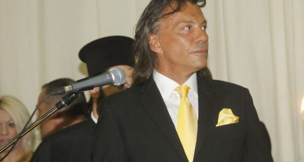 Ο Ψινάκης βγήκε από τα ρούχα του: Το “σκάσε μωρή” σε δημοτική σύμβουλο