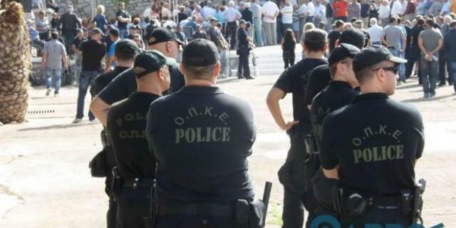 Προσαγωγές και επτά συλλήψεις στον Μελιγαλά, στο μνημόσυνο για τα θύματα της Πηγάδας