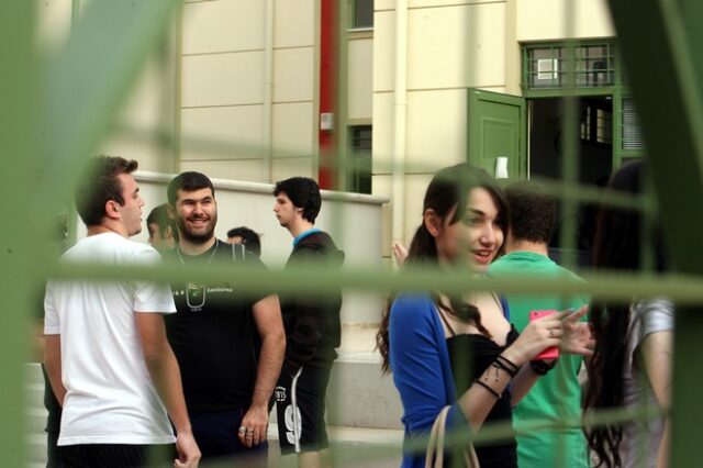 Αγώνας δρόμου για την κάλυψη των κενών στα σχολεία