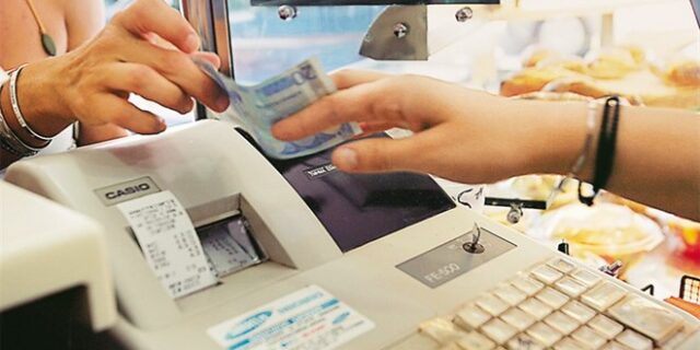 Σε ισχύ από σήμερα η απόδοση ΦΠΑ κατά το χρόνο είσπραξης