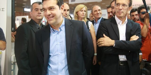 Ειρωνεία Τσίπρα για τη μη μετάδοση της ομιλίας του: “Χορηγία του πρωθυπουργού στον ΣΥΡΙΖΑ”