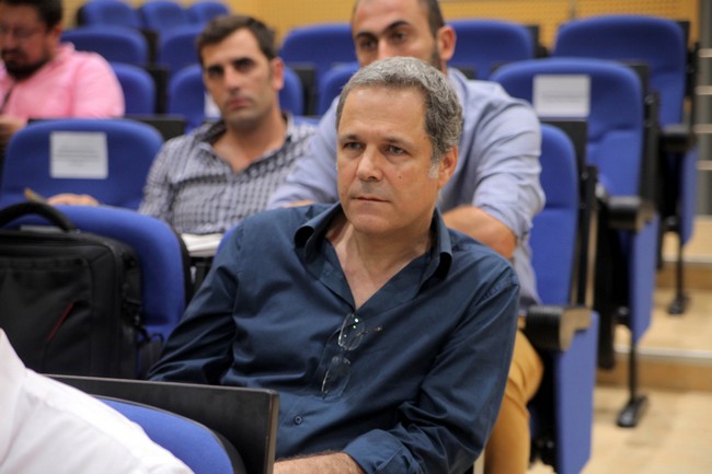 Θ. Τζήμερος για τις Καρυάτιδες: “Χοντροκομμένα αγάλματα νεοπλουτίστικης αντίληψης”