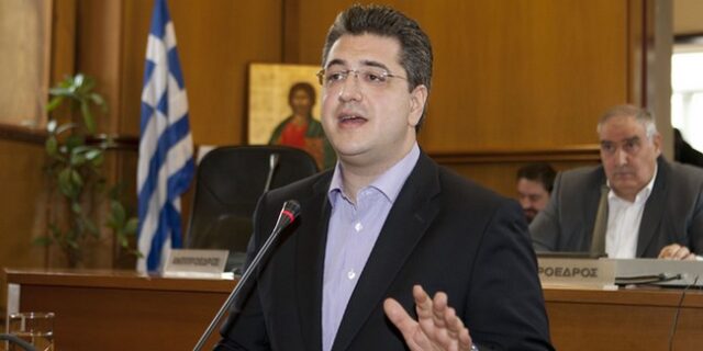 Πρόταση Τζιτζικώστα: Να παραιτηθεί ο Σαμαράς, για να βρεθούν οι 180