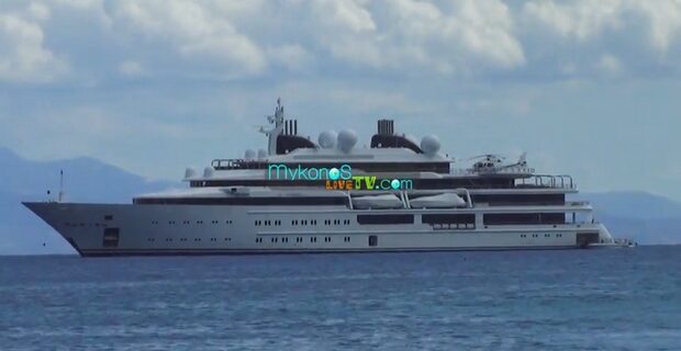 Πλωτό “παλάτι” αξίας 300.000.000 δολαρίων κατέπλευσε στη Μύκονο
