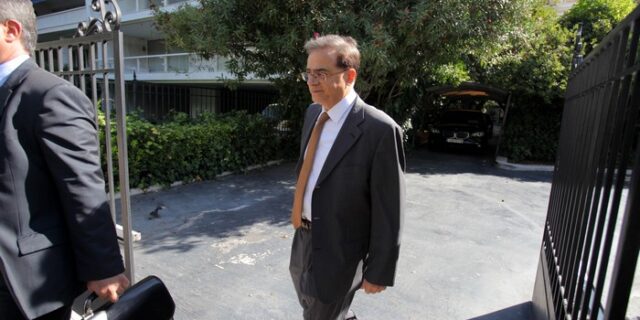 Με αυξημένο πρωτογενές πλεόνασμα το προσχέδιο του προϋπολογισμού. Δεν πείθονται στην τρόικα