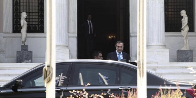 Δύο “όχι”, πολλά “ίσως” και μία βασική “κόκκινη γραμμή” έναντι της τρόικας