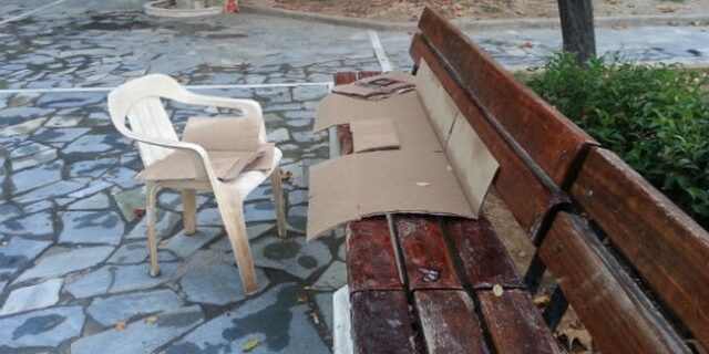 Το σκληρό πρόσωπο της κρίσης: Μωρό λίγων εβδομάδων κοιμόταν επί μήνες σε παγκάκια