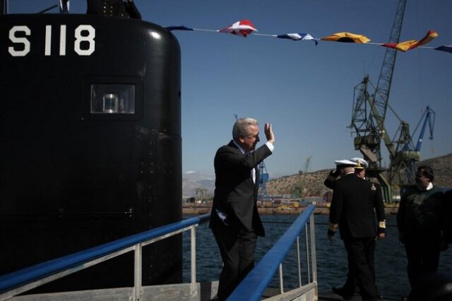 Αβραμόπουλος στην καθέλκυση του “Ωκεανός”: “Αφήνω το ΠΝ ενισχυμένο, εμπνέοντας ασφάλεια και υπερηφάνεια”