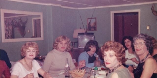 Μηχανή του Χρόνου: Το κρυφό σπίτι όπου ευυπόληπτοι άνδρες ζούσαν ως “οι κυρίες της διπλανής πόρτας”