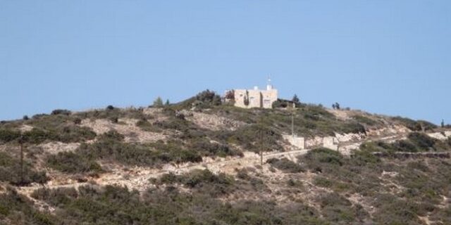 Άγριο έγκλημα στη Νάξο: 59χρονη βρέθηκε με δεμένα χέρια και ύφασμα στο λαιμό