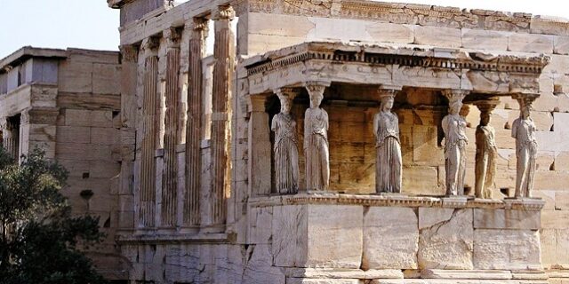 Μηχανή του Χρόνου: Ερέχθειο. Το μνημείο της Ακρόπολης που οι Οθωμανοί μετέτρεψαν σε χαρέμι!