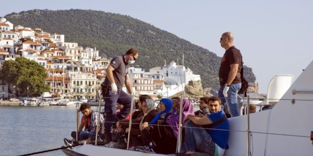Στις 6.334 οι συλλήψεις παράτυπων μεταναστών από το λιμενικό τον Σεπτέμβριο