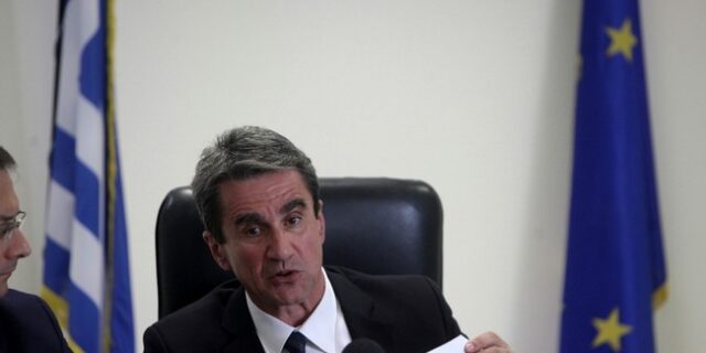 Αμετακίνητος ο Λοβέρδος: “Τα ΙΕΚ που χρωστούν στο ΙΚΑ, θα κλείσουν”