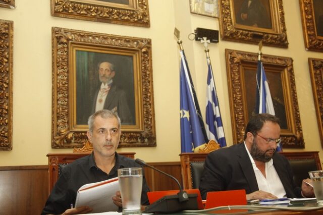 Μώραλης: Ευρεία σύσκεψη για τις ζημιές από τις πλημμύρες στον Πειραιά