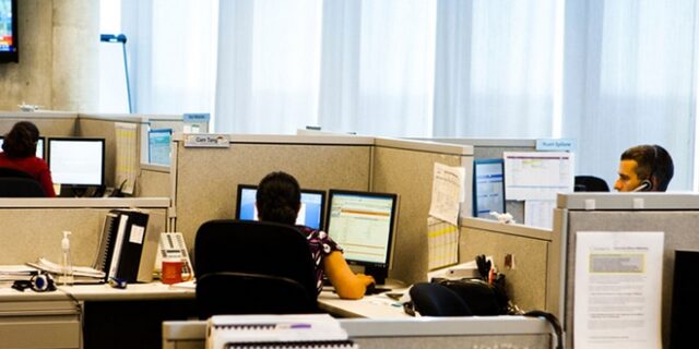 Καταργείται το 70% των διαδικασιών αδειοδότησης επιχειρήσεων