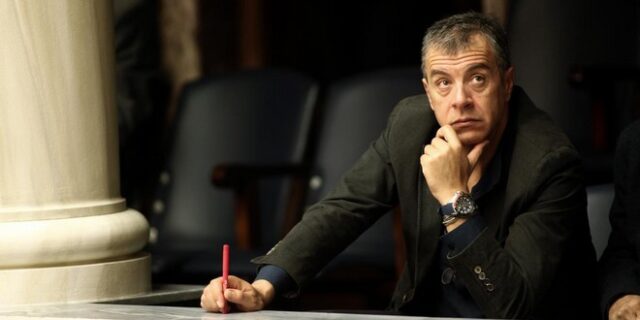 Το Ποτάμι: Koμματικοί γκαουλάιτερ προσπαθούν να κάνουν επίδειξη δύναμης στο χώρο του πανεπιστημίου