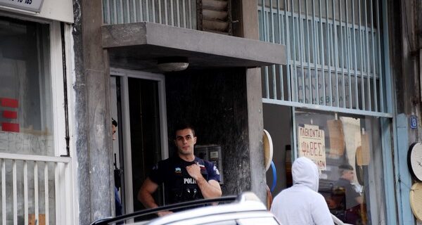 Αντιτρομοκρατική: “Καθαρά” τα δύο διαμερίσματα στην Αθήνα