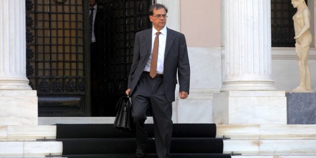 Σε 100 δόσεις τα χρέη σε Εφορία – Ταμεία. Ποιοι και πώς εντάσσονται στη ρύθμιση