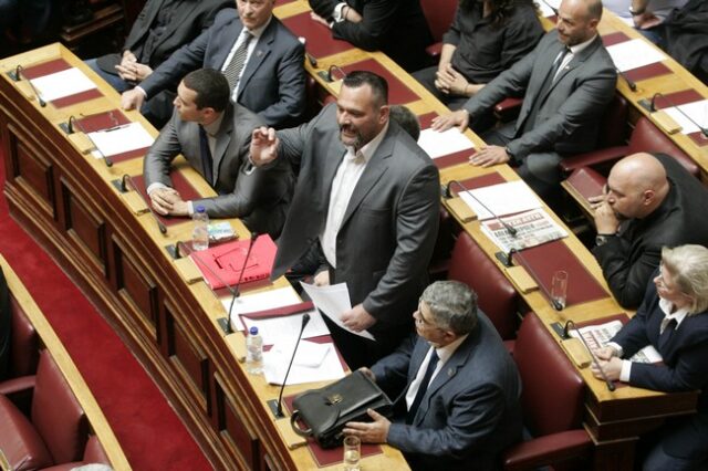 Στη φόρα τα άπλυτα της Χρυσής Αυγής. Ομολογούν μέχρι και βιασμό κοριτσιού στα γραφεία της Σπάρτης