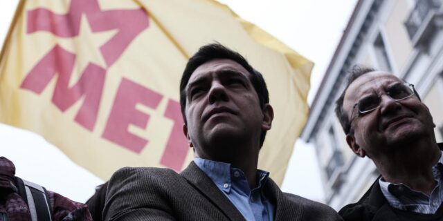 Τσίπρας: Οι υπογραφές της ντροπής στον Σαμαρά και στον Βενιζέλο, όχι στον ΣΥΡΙΖΑ