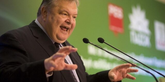 Βενιζέλος για πρόταση Παπανδρέου: Μιζέρια και εσωστρέφεια