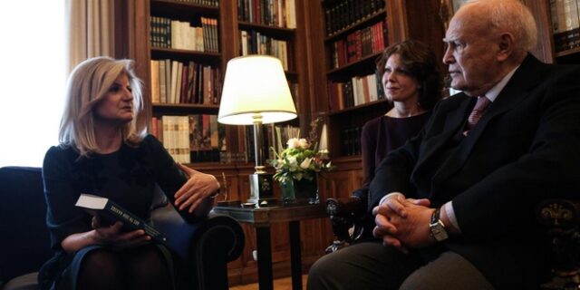 Χάφιγκτον σε Παπούλια: Η Ελλάδα να πει “Όχι” στην τρόικα
