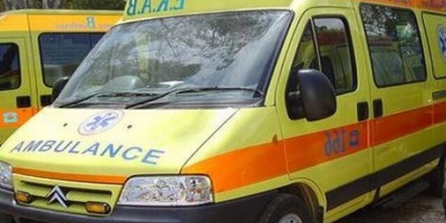 Λεωφορείο με μαθητές παρέσυρε ηλικιωμένο στην Εθνική Αντιρρίου-Ιωαννίνων