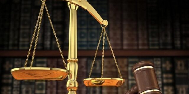 Προειδοποιούν με τριήμερη αποχή οι δικηγόροι της χώρας