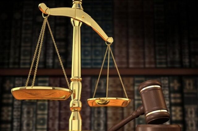 Προειδοποιούν με τριήμερη αποχή οι δικηγόροι της χώρας