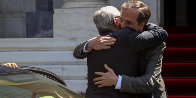 Ετεροχρονισμένες διαφωνίες για την ένταξη της Ελλάδας στο ευρώ: Τι απαντά ο Γιούνκερ σε Κολ