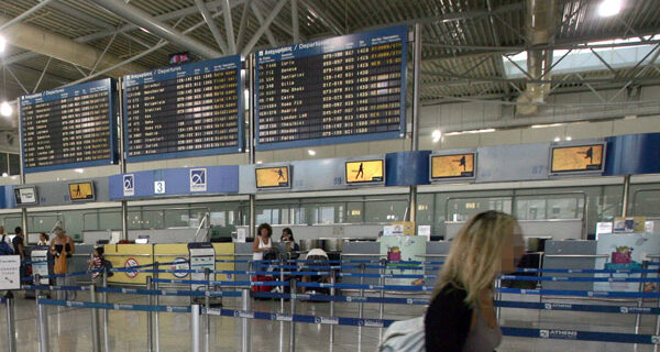 Φόρο υπέρ ΑμεΑ θα πληρώνουν όσοι ταξιδεύουν από ελληνικά κρατικά αεροδρόμια