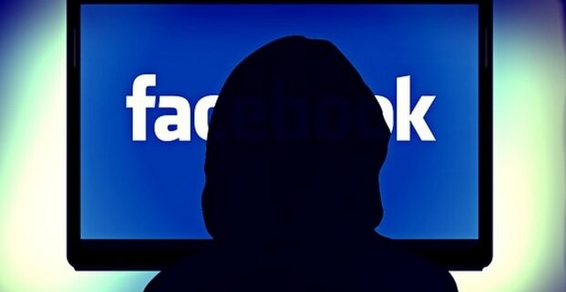 Τρέμε Linkedin. Έρχεται το Facebook at Work